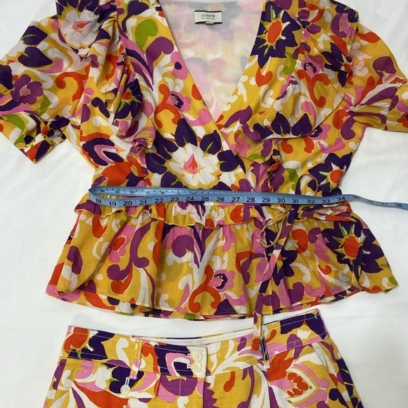 J.Crew Women’s Floral,Ruffle,Wrap,Cotton Top. Size- Large & Short Pants. Size-12 - Picture 5 of 16